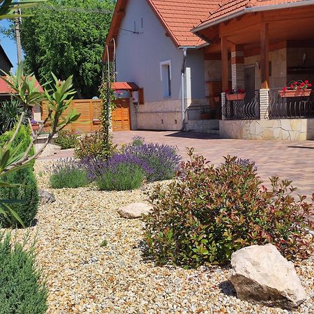 Aranyhal Apartman Sárvár Dış mekan fotoğraf