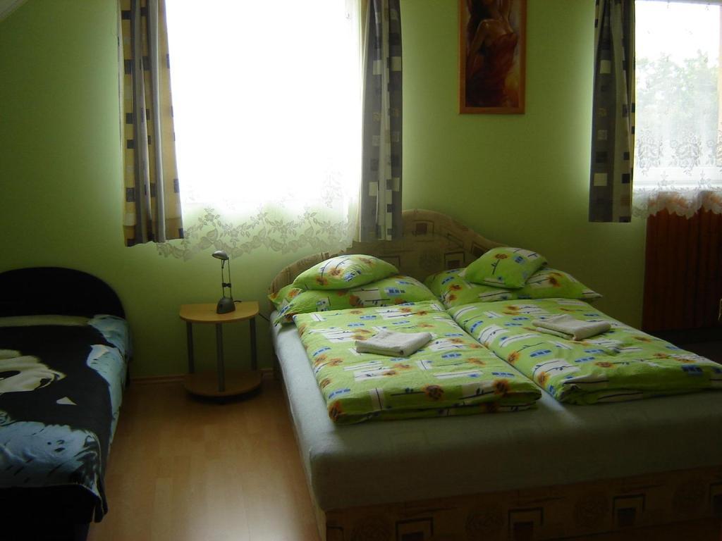 Aranyhal Apartman Sárvár Oda fotoğraf